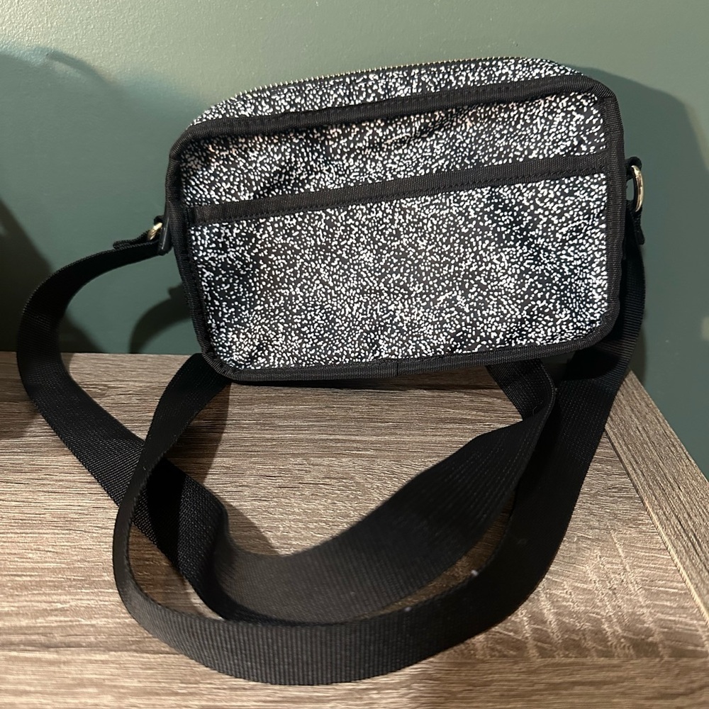 💕Talbots Black and White Patterned Bag